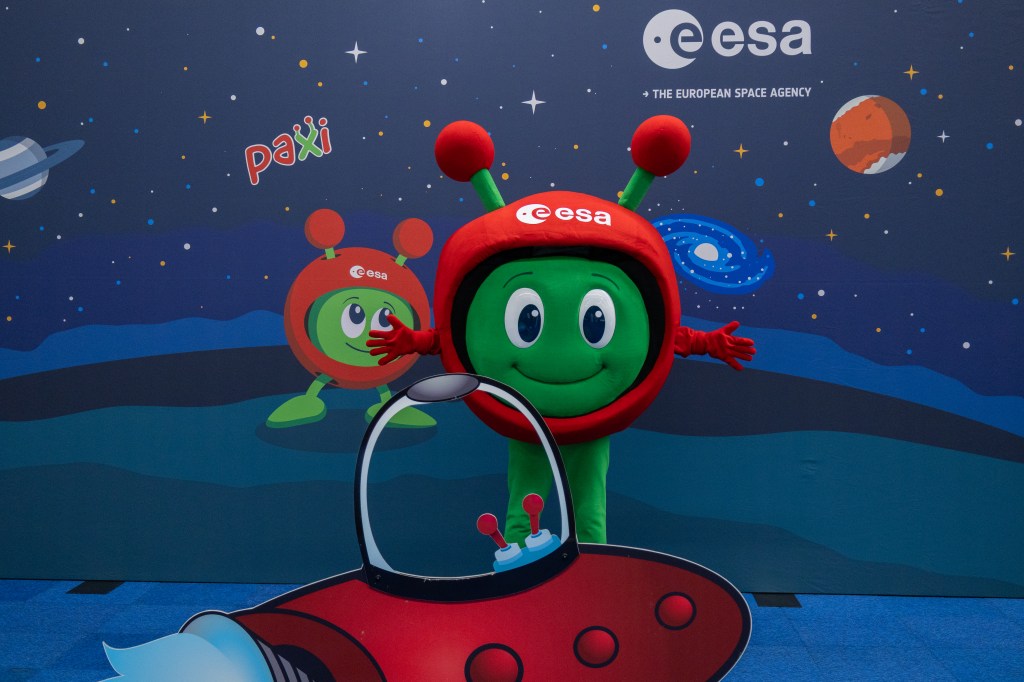 Paxi Posters